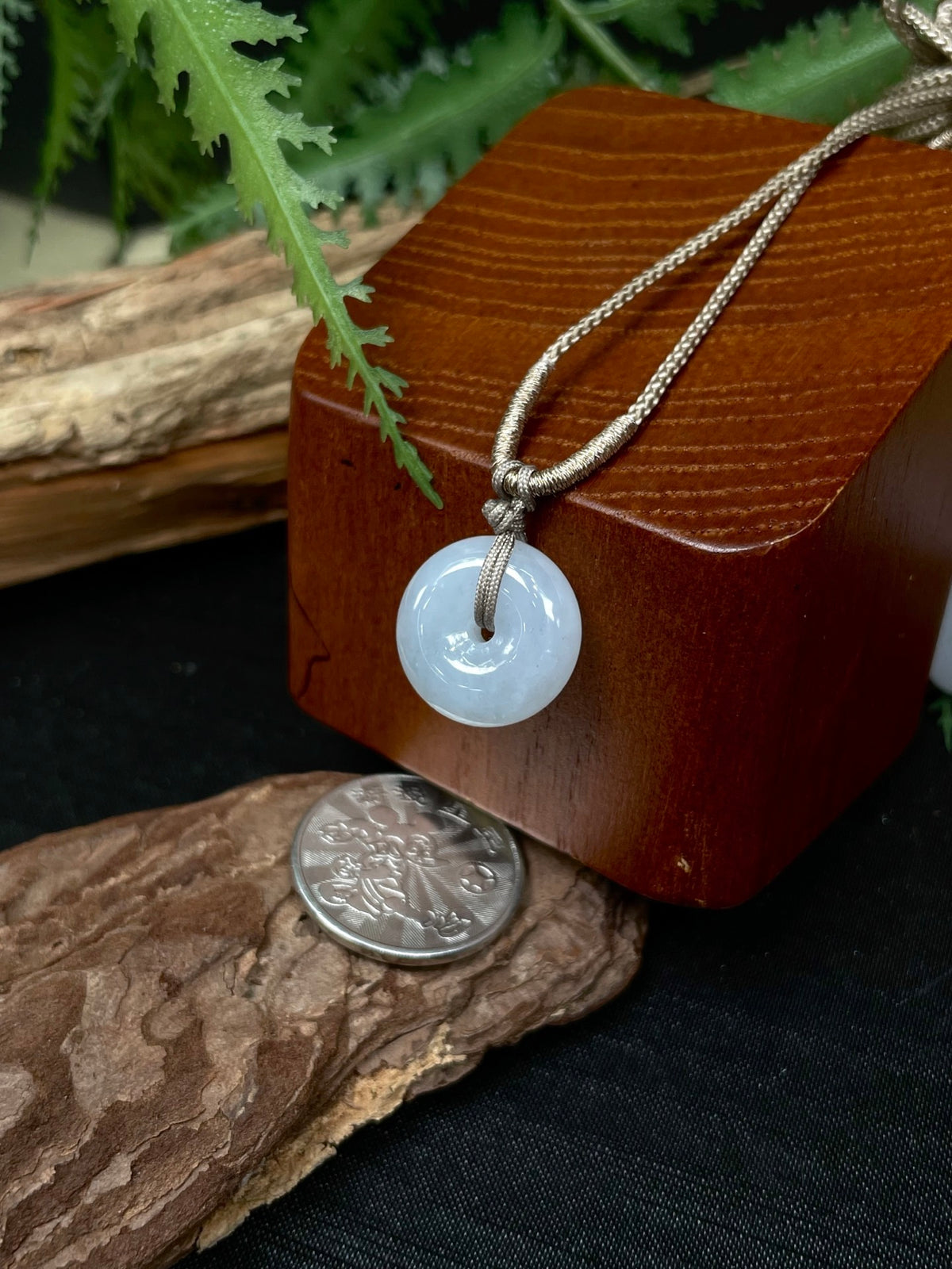Small Jade "Peace Knot" Pendant, Approx. 18mm × 5.7mm