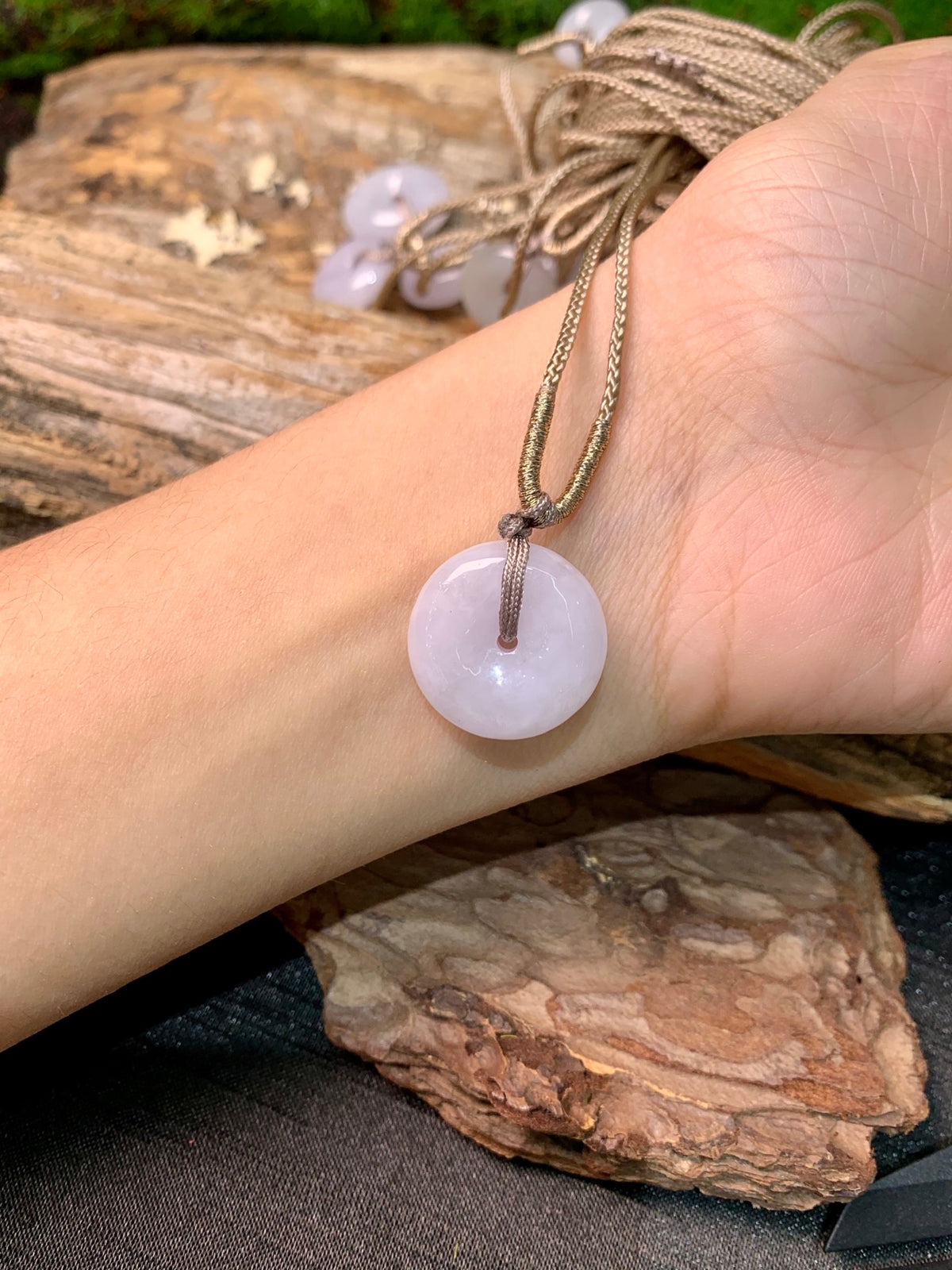 Small Jade "Peace Knot" Pendant, Approx. 18mm × 5.7mm