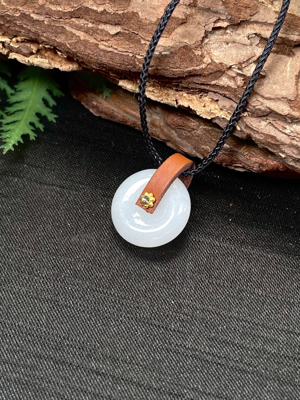 Jade Small Peace Lock Pendant s925 size 15.5mm✖️5.6mm