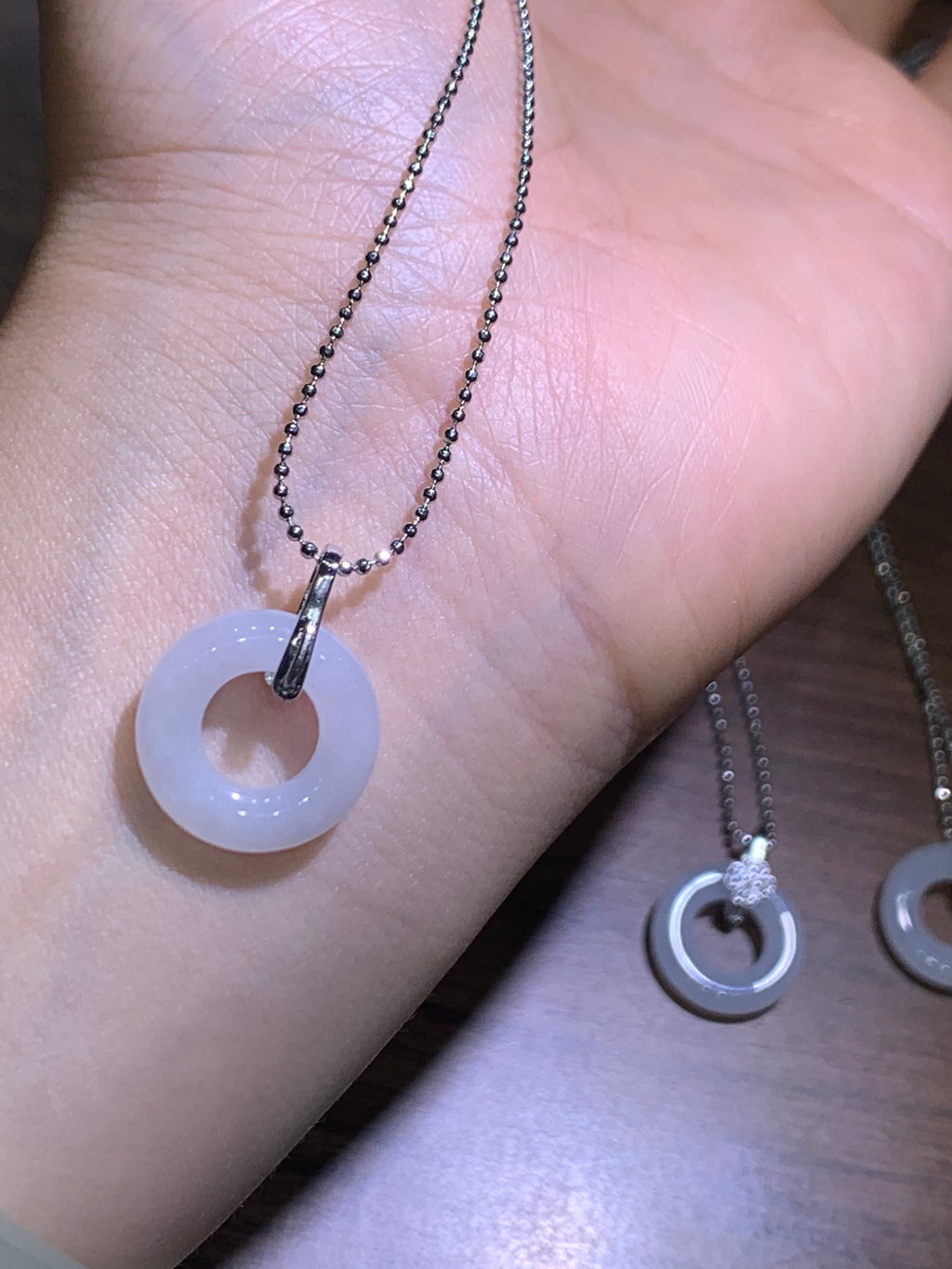Jade Donut Necklace ~ Alloy size 15mm✖️3mm