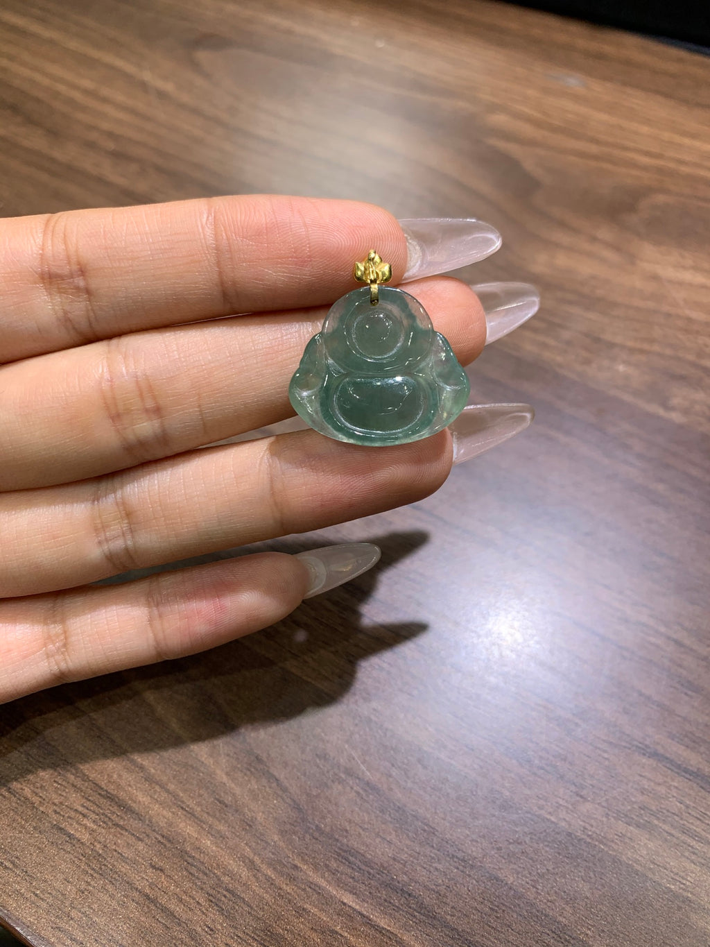 Jade Oil Green Buddha 18k clasp size 24.8mm✖️23mm✖️5.5mm