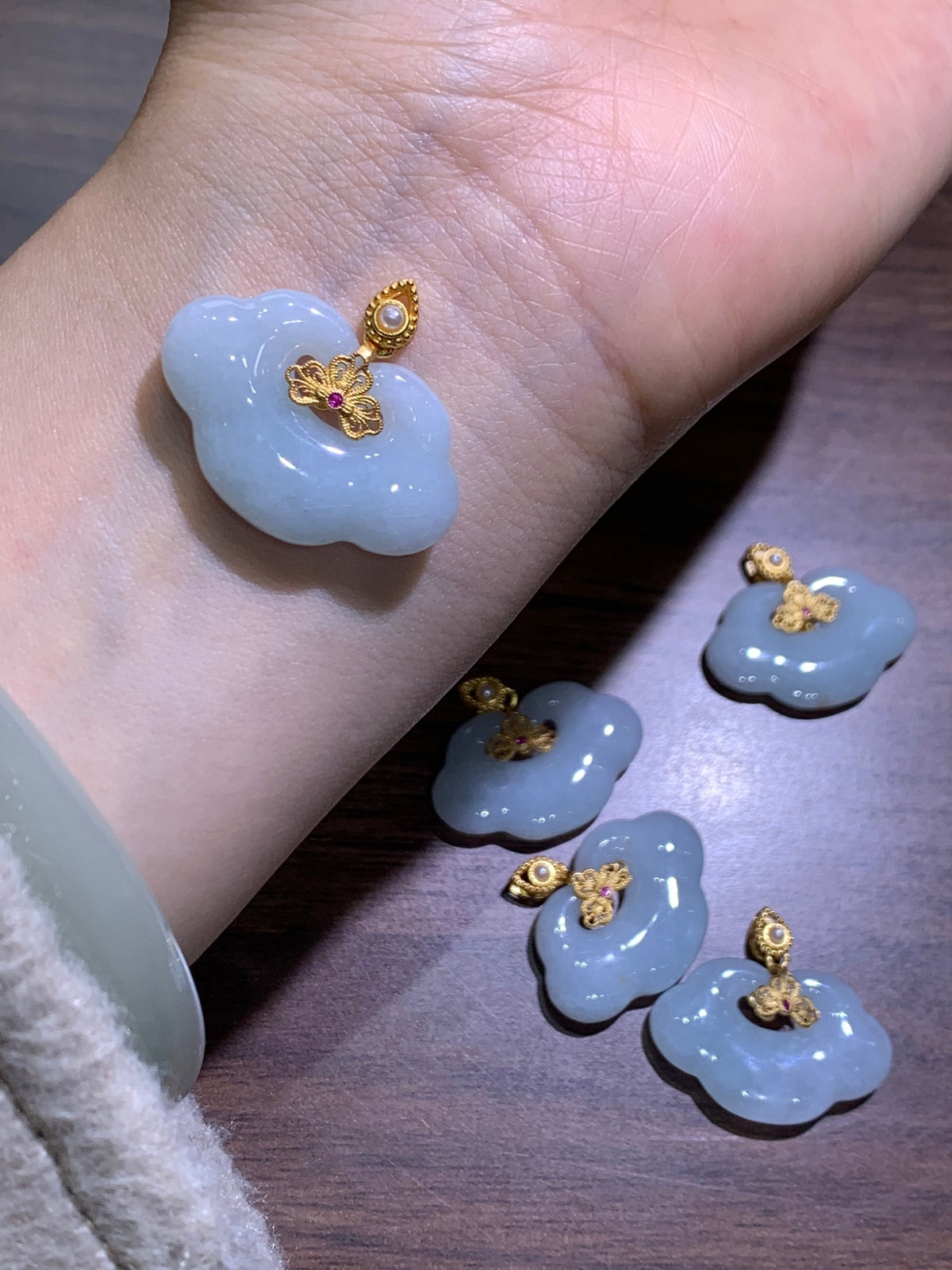 Jade lucky cloud s925 clasp size 17mm✖️28mm✖️4mm
